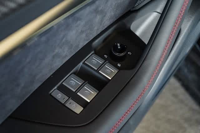 Thumbnail: 2025 Audi RS 7 - 23