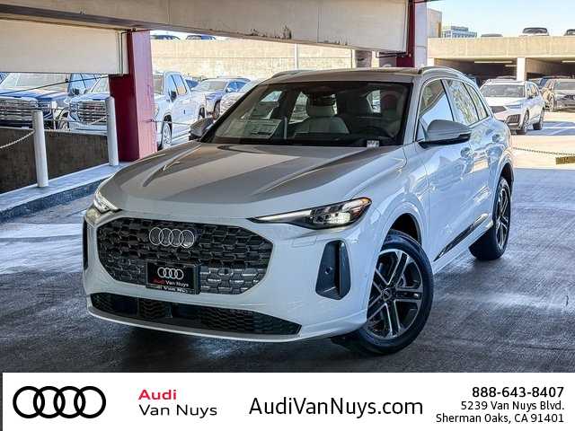 Thumbnail: 2025 Audi Q5 - 1