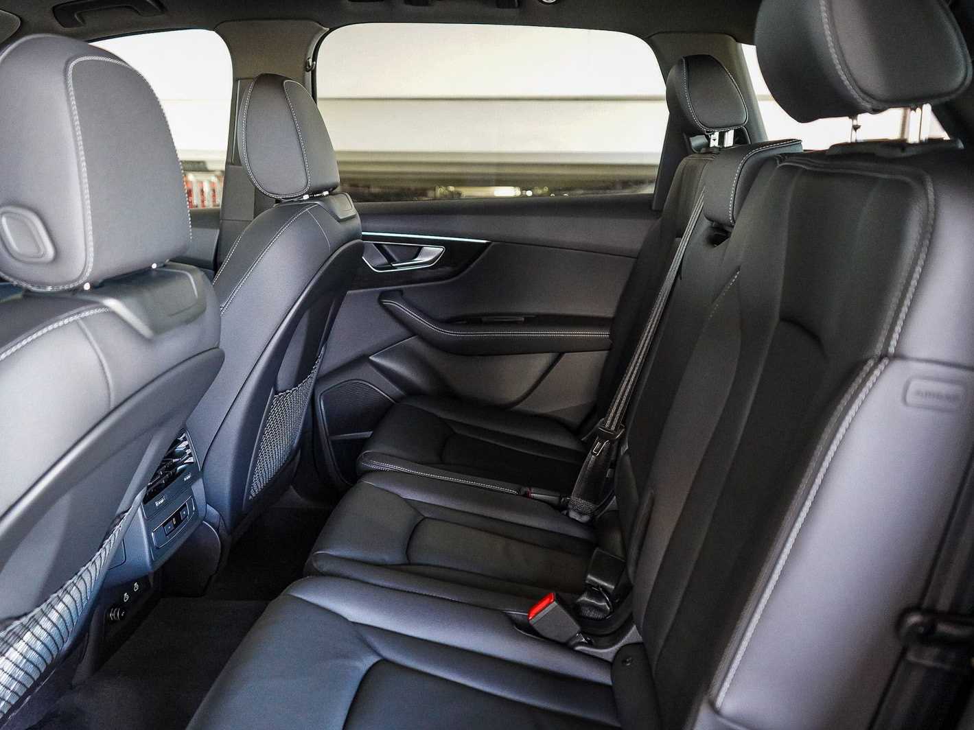 Thumbnail: 2026 Audi Q7 - 18