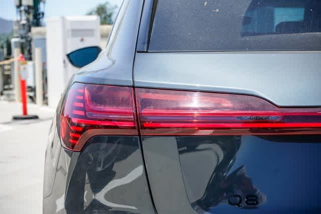 Thumbnail: 2024 Audi Q8 e-tron - 9