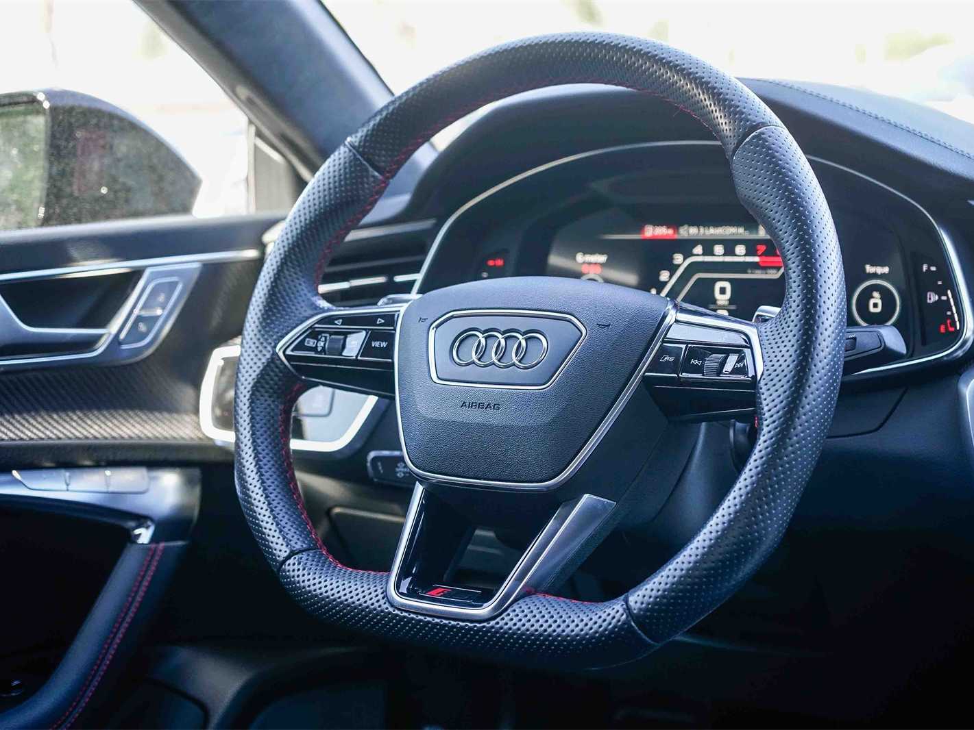 Thumbnail: 2022 Audi RS 7 - 15