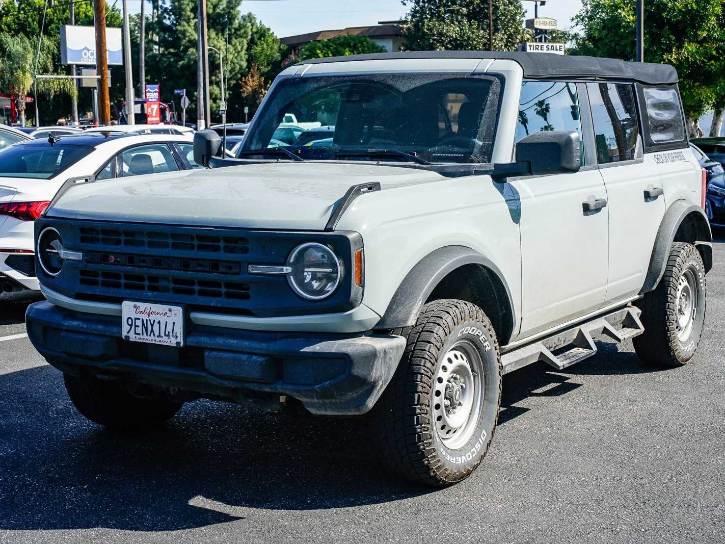 2022 Ford Bronco Base -
                  Sherman Oaks, CA