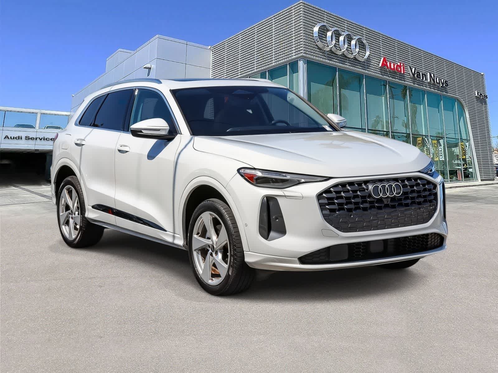 Thumbnail: 2025 Audi Q5 - 4