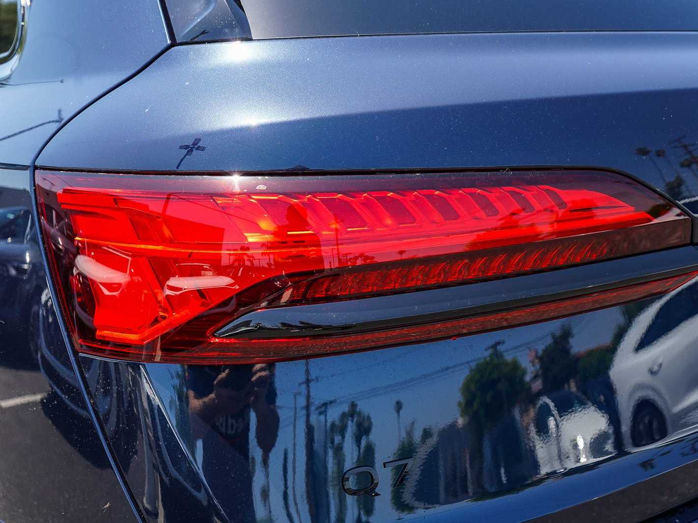 Thumbnail: 2026 Audi Q7 - 7