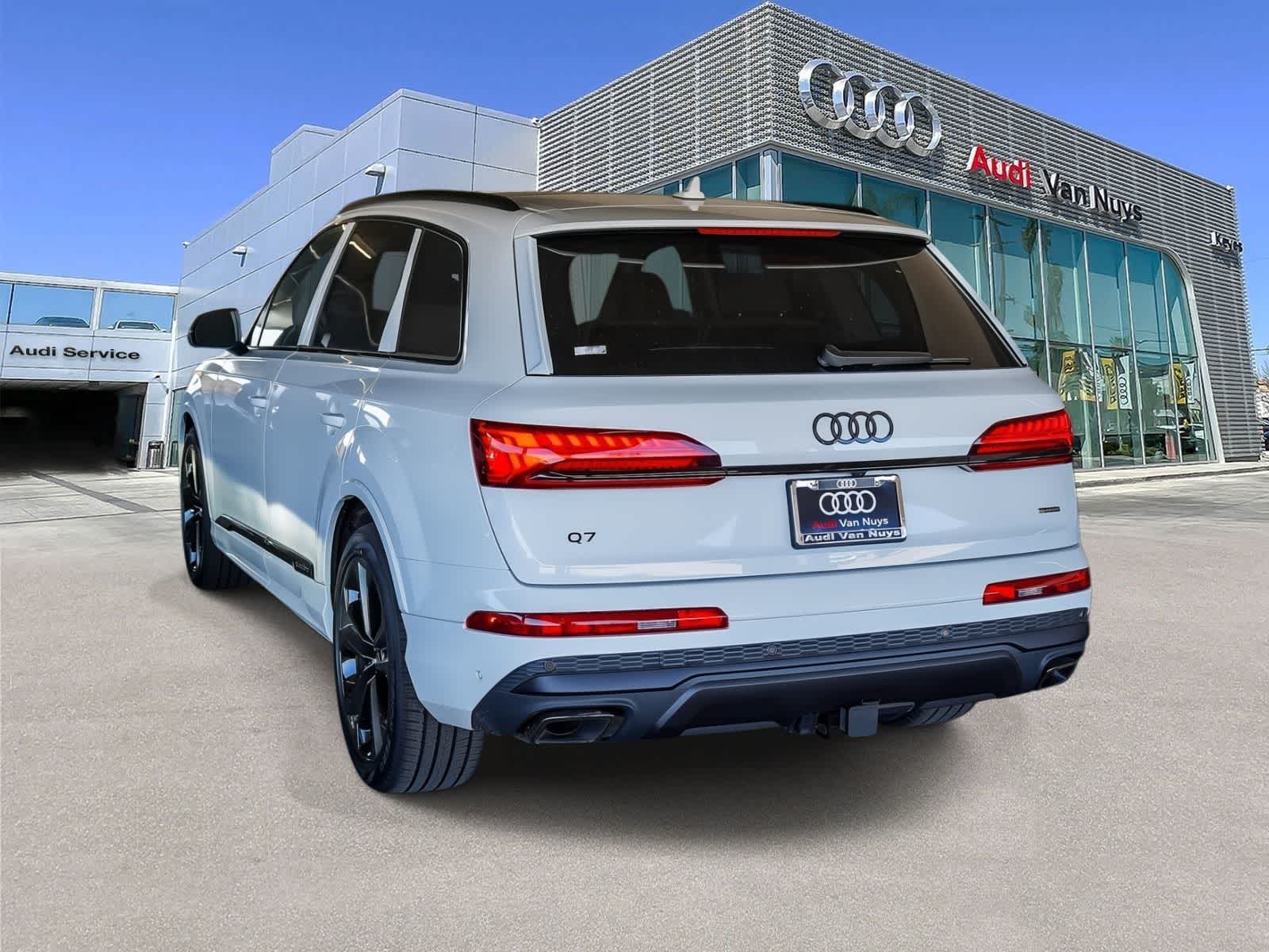 Thumbnail: 2026 Audi Q7 - 6