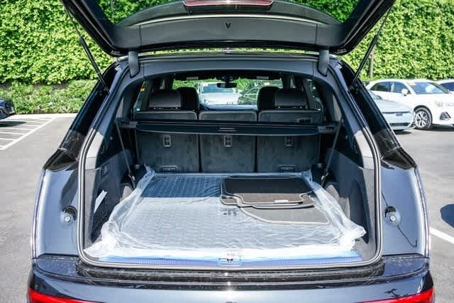 Thumbnail: 2025 Audi Q7 - 27