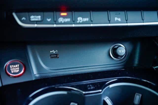 Thumbnail: 2023 Audi S4 - 20