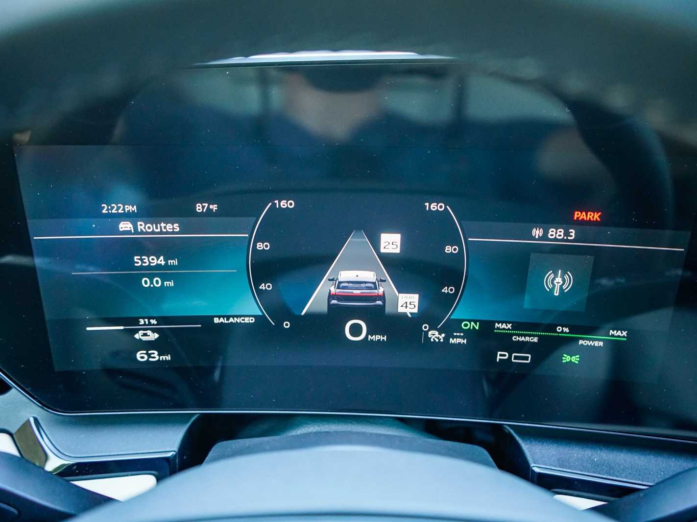 Thumbnail: 2025 Audi Q6 e-tron - 23