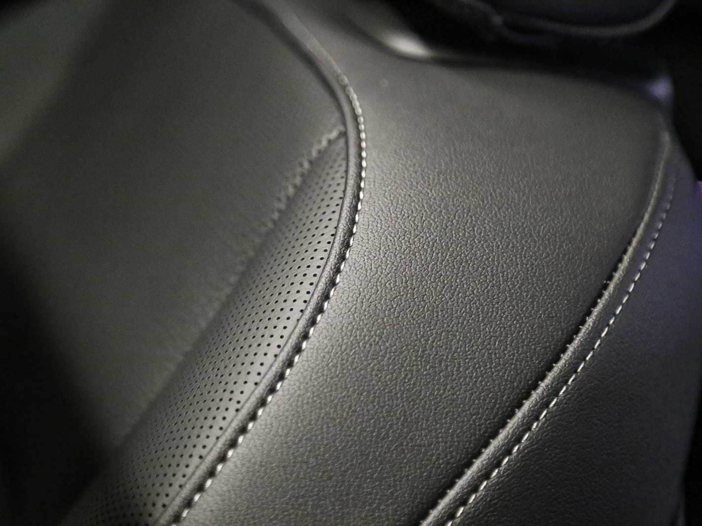 Thumbnail: 2026 Audi Q8 - 22