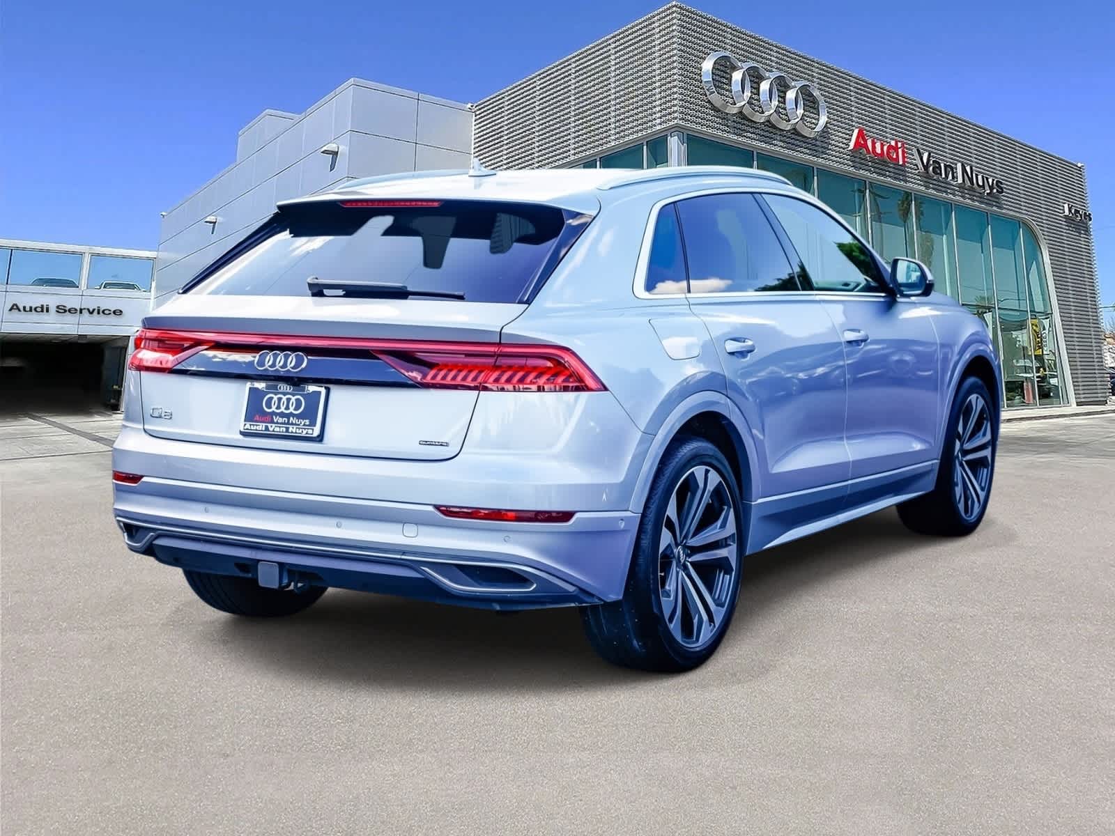 Thumbnail: 2019 Audi Q8 - 4