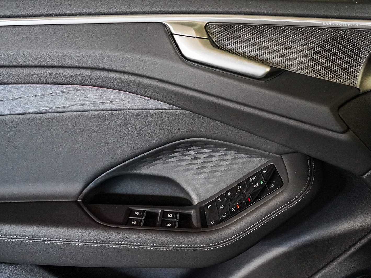 Thumbnail: 2026 Audi A6 - 22