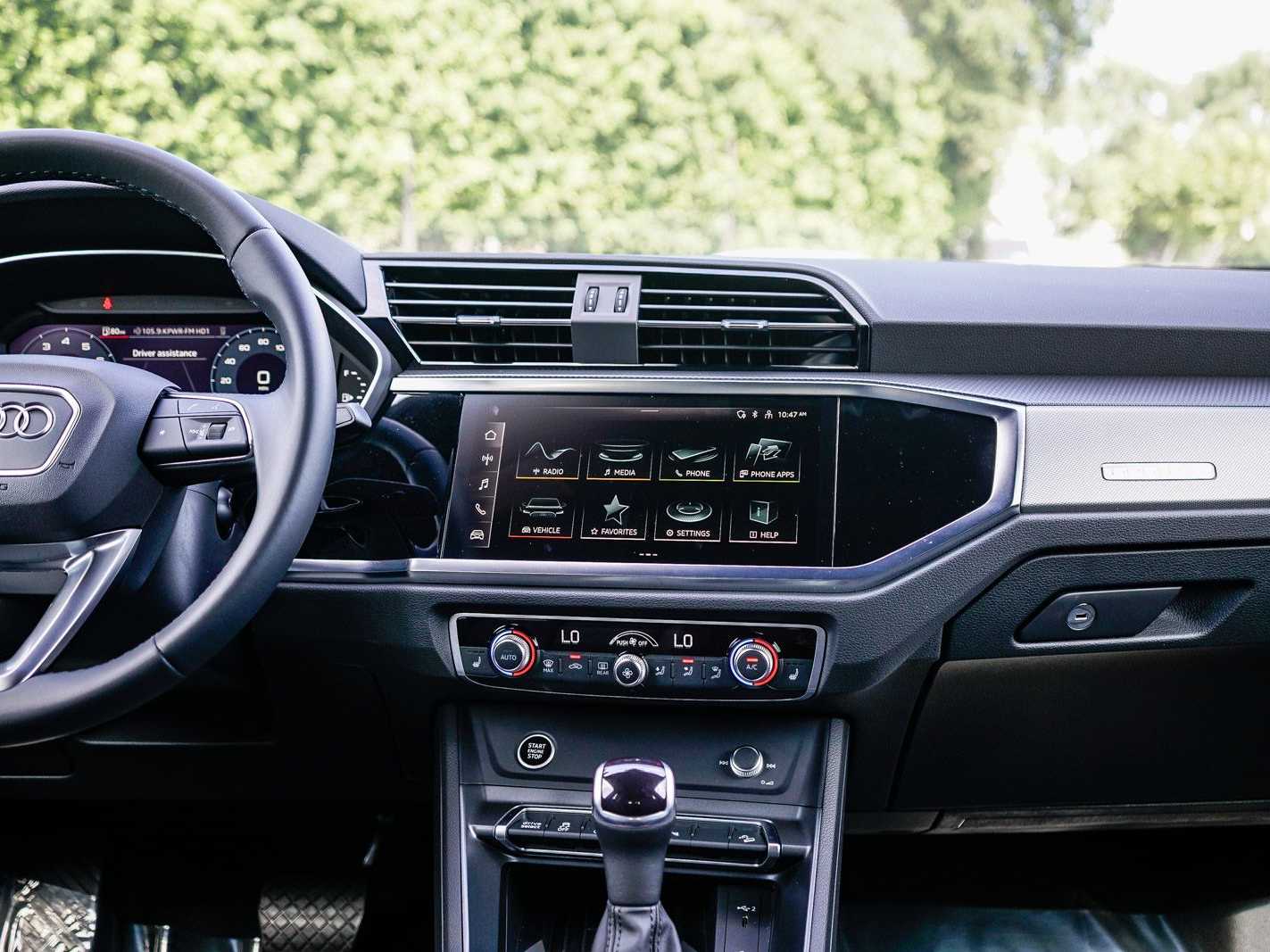 Thumbnail: 2025 Audi Q3 - 13