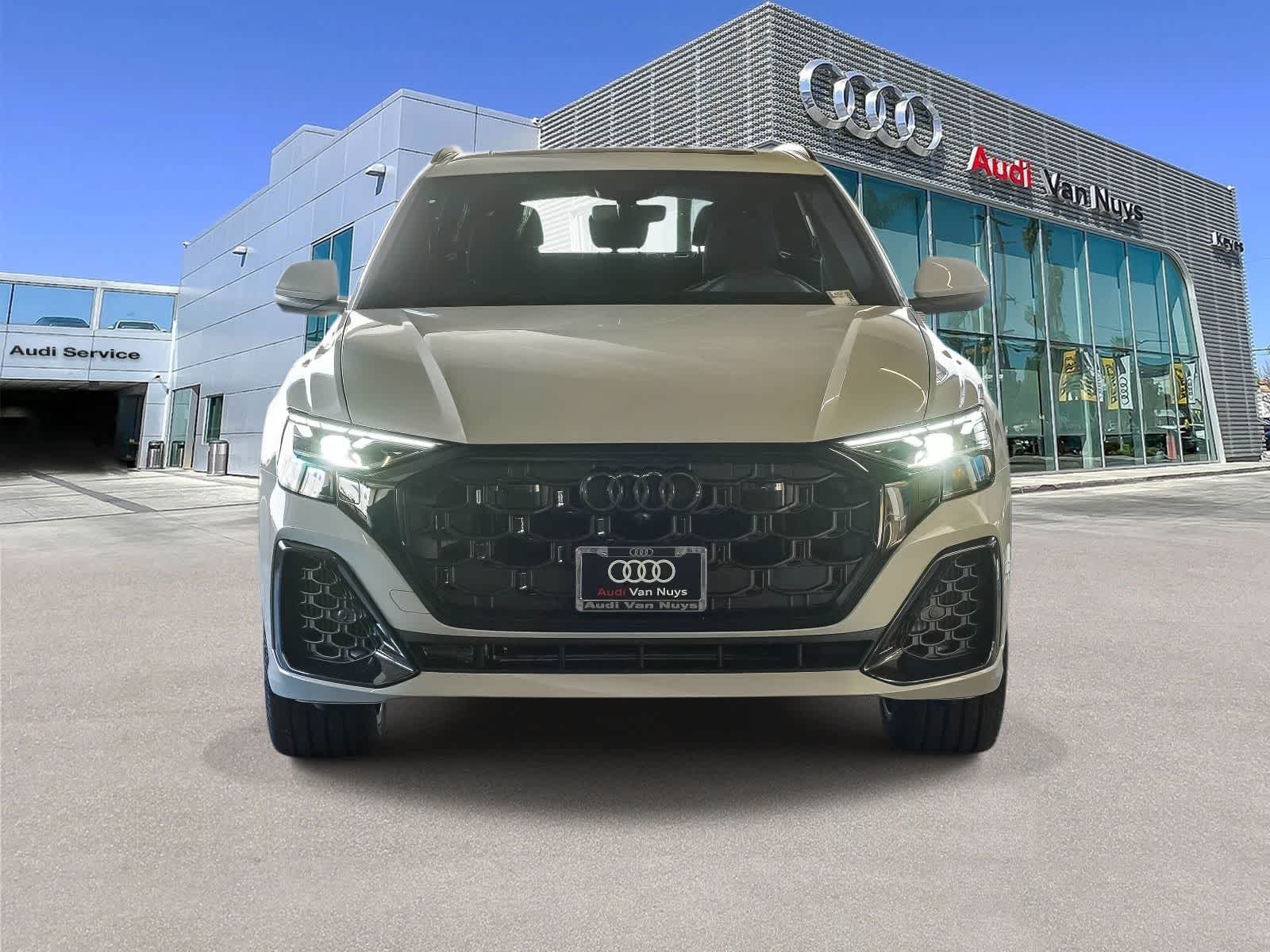 Thumbnail: 2026 Audi Q8 - 2