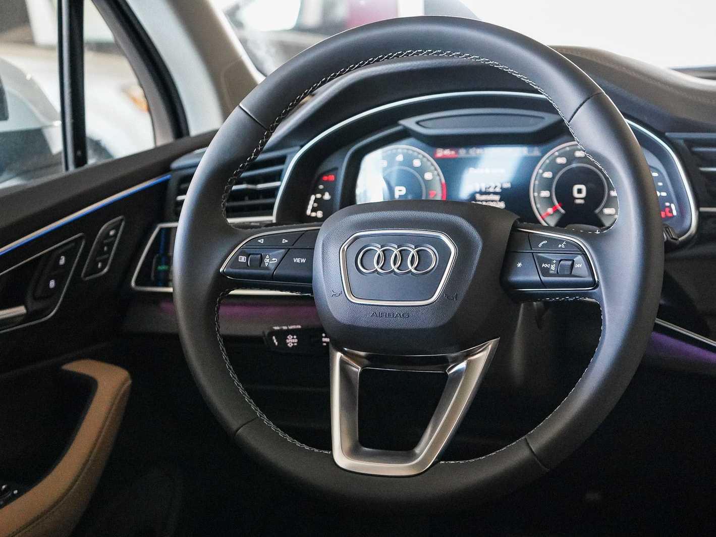 Thumbnail: 2026 Audi Q7 - 15
