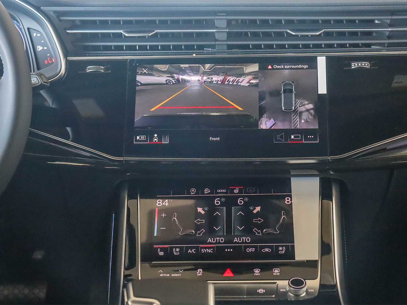 Thumbnail: 2026 Audi Q7 - 14