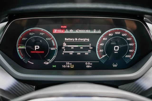 Thumbnail: 2025 Audi RS e-tron GT - 25