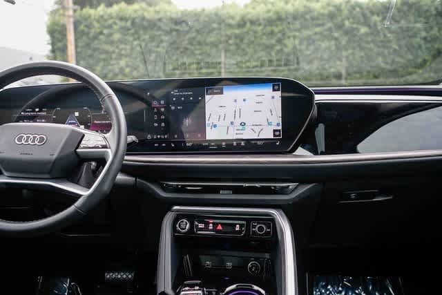 Thumbnail: 2025 Audi Q5 - 13