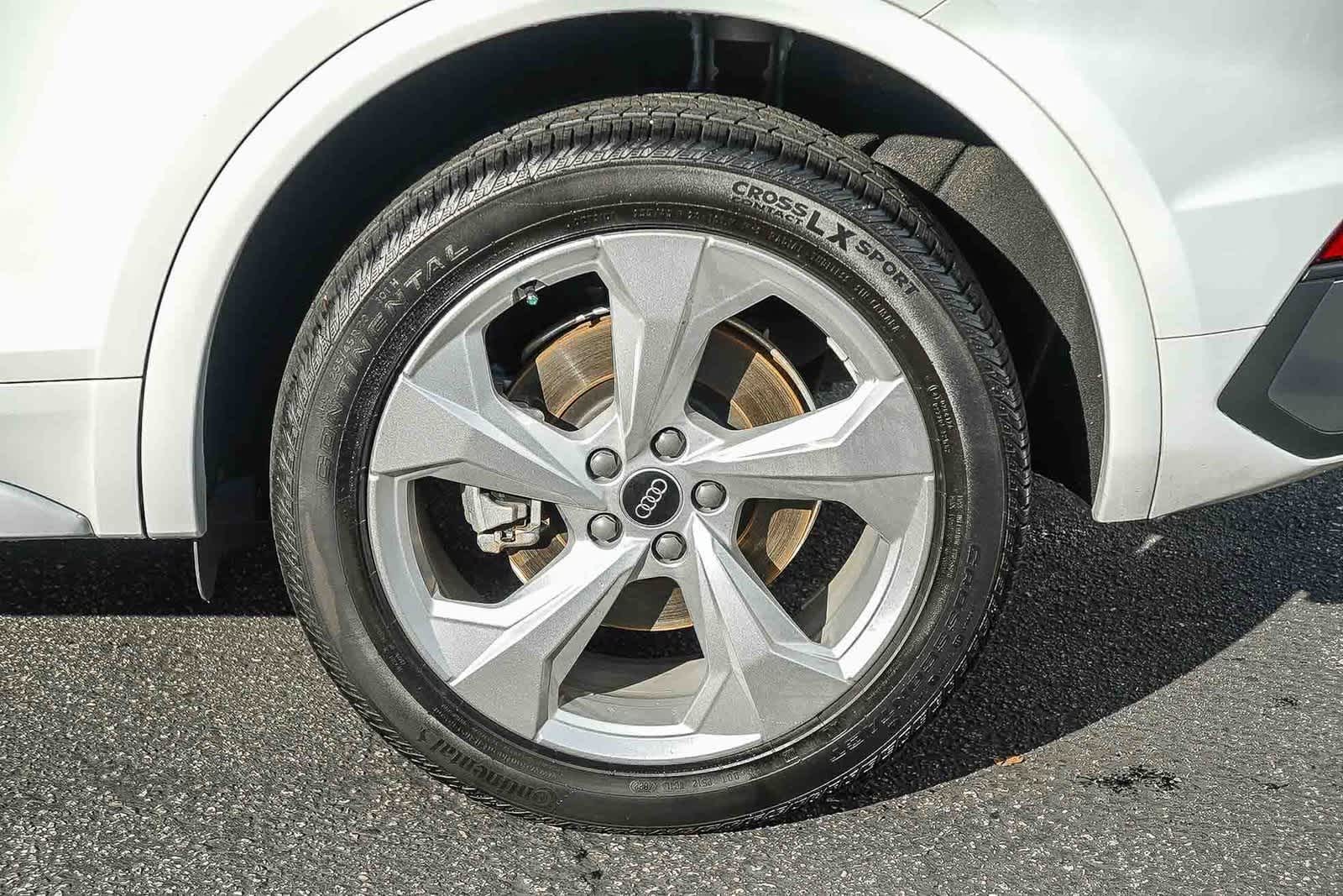 Thumbnail: 2023 Audi Q5 - 11