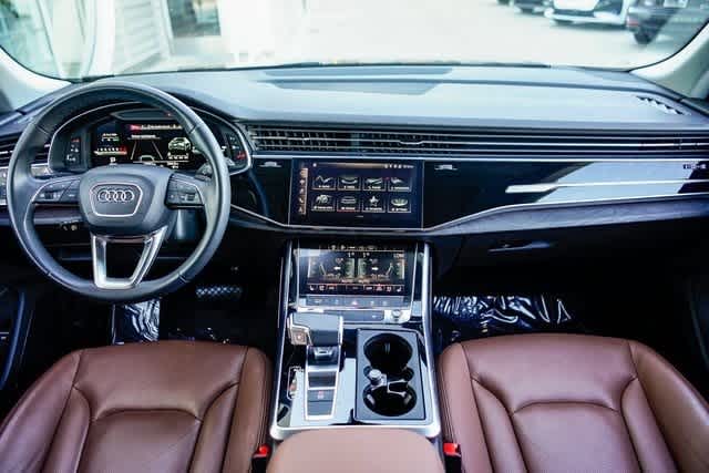 Thumbnail: 2022 Audi Q8 - 12