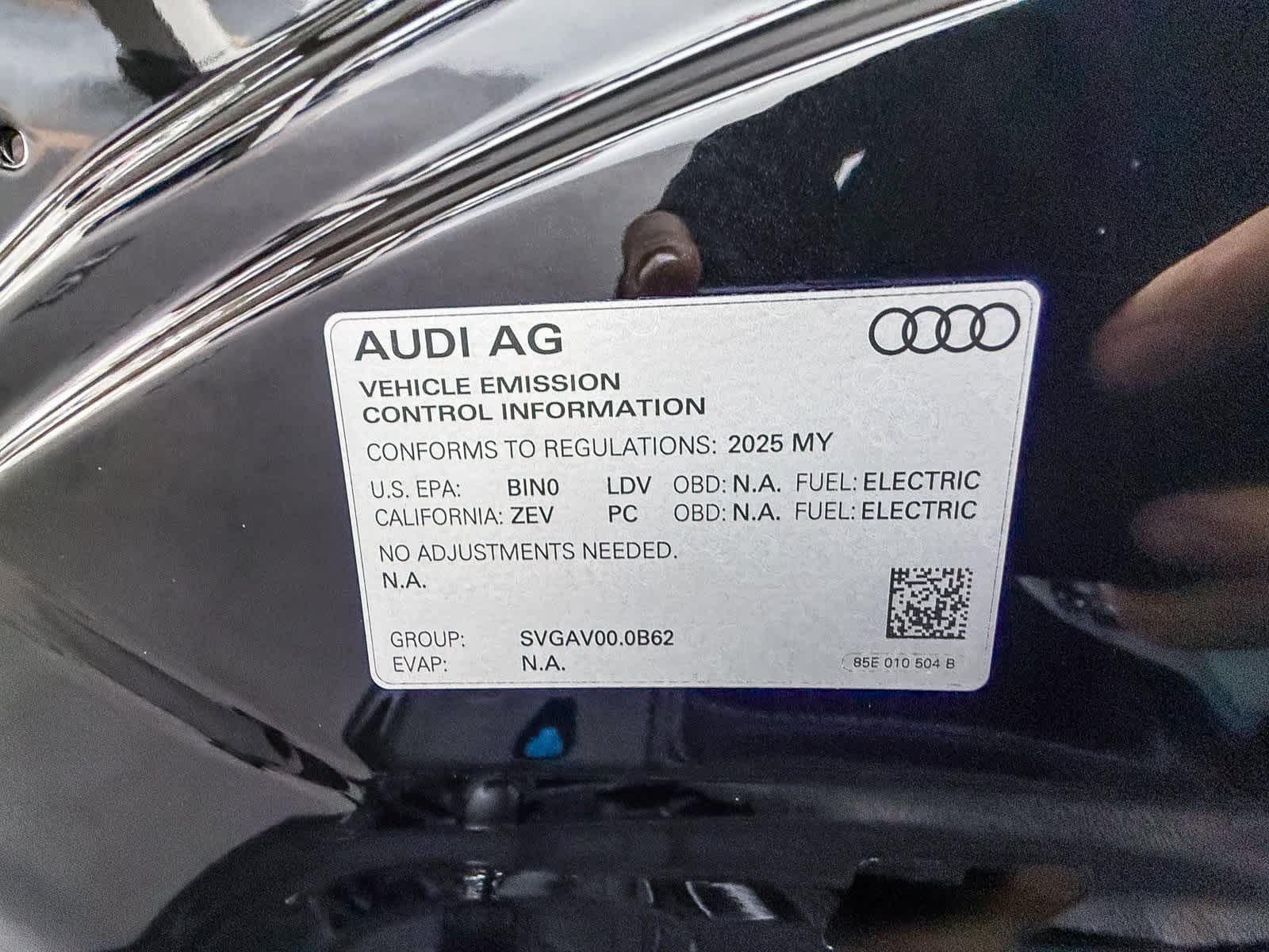 Thumbnail: 2025 Audi e-tron S - 28