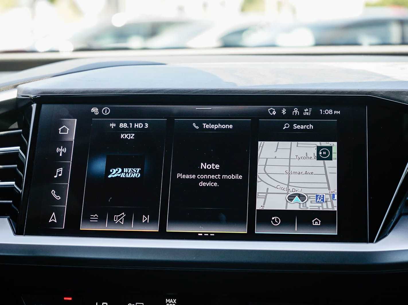 Thumbnail: 2023 Audi Q4 e-tron - 14