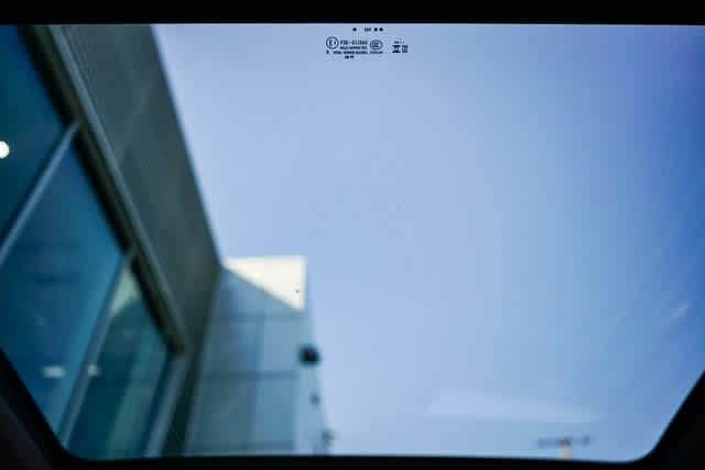 Thumbnail: 2025 Audi Q6 e-tron - 11