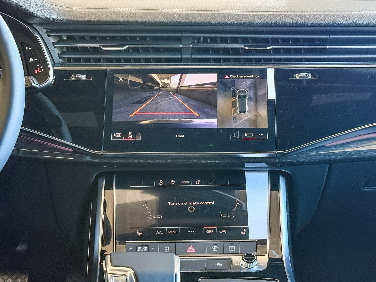 Thumbnail: 2026 Audi Q8 - 14