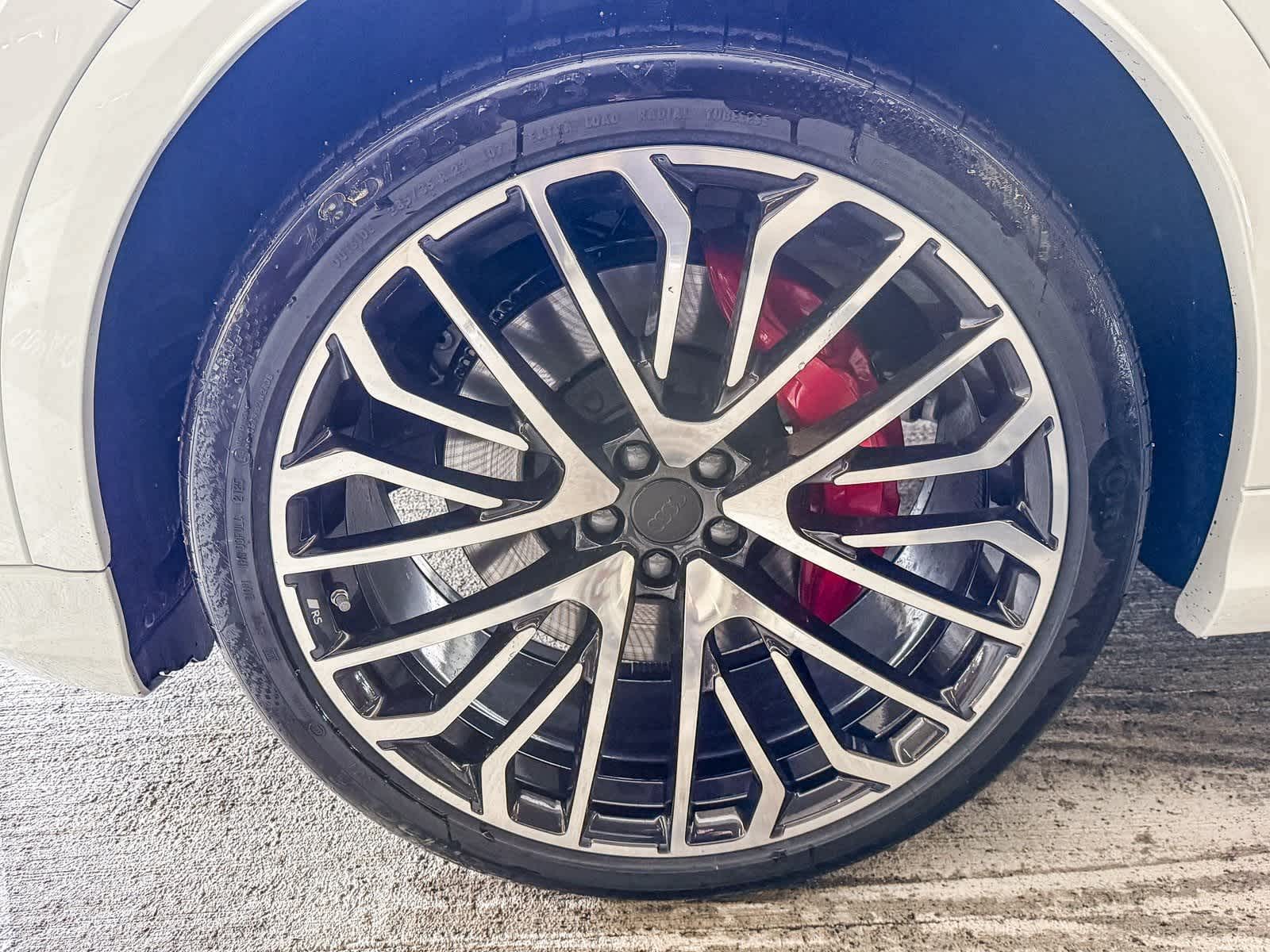 Thumbnail: 2026 Audi SQ8 - 9