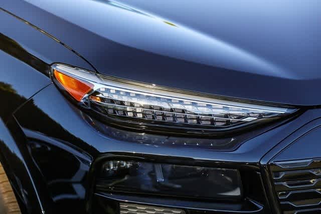 Thumbnail: 2025 Audi Q6 e-tron - 4