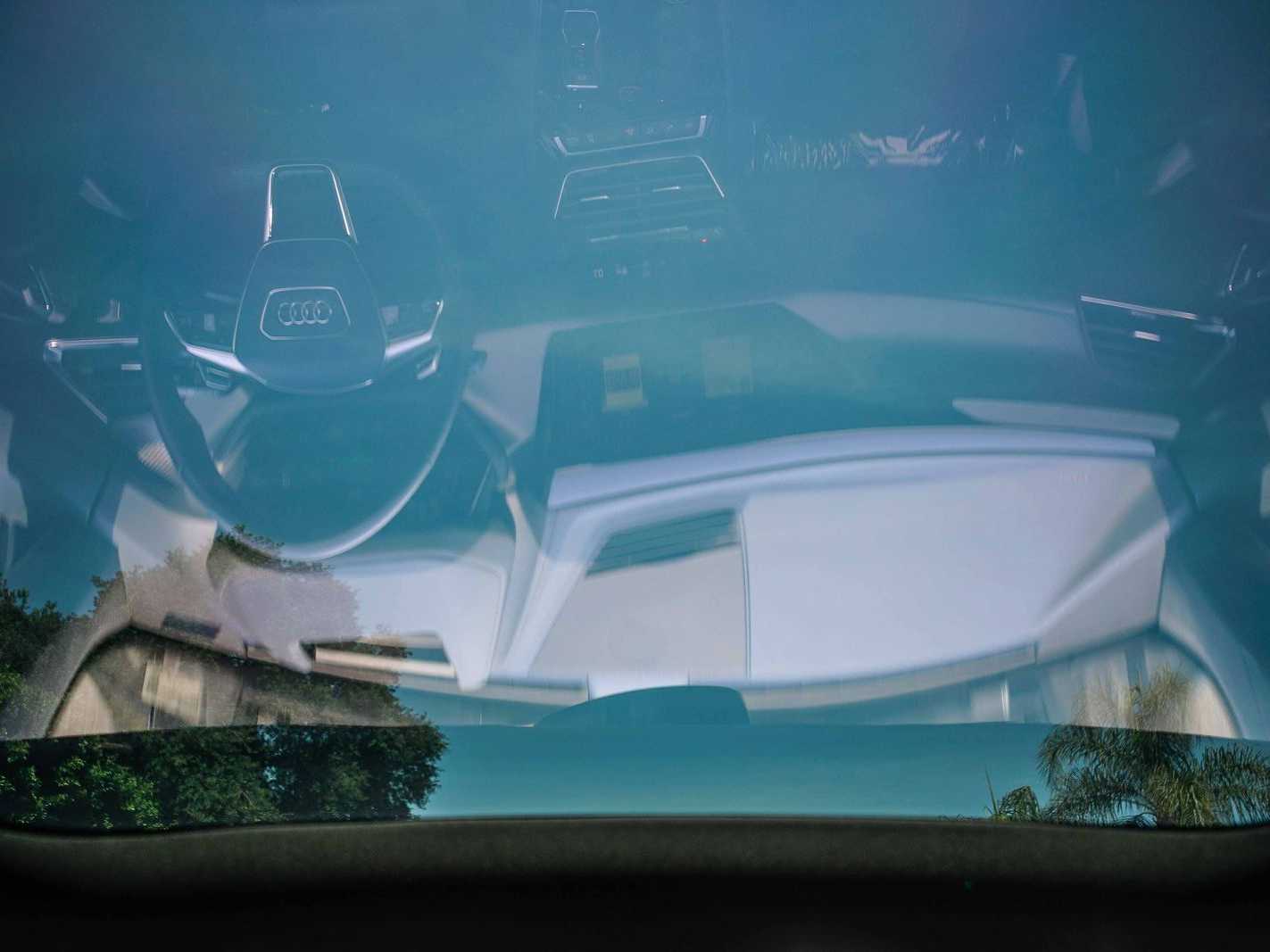 Thumbnail: 2022 Audi e-tron GT - 11