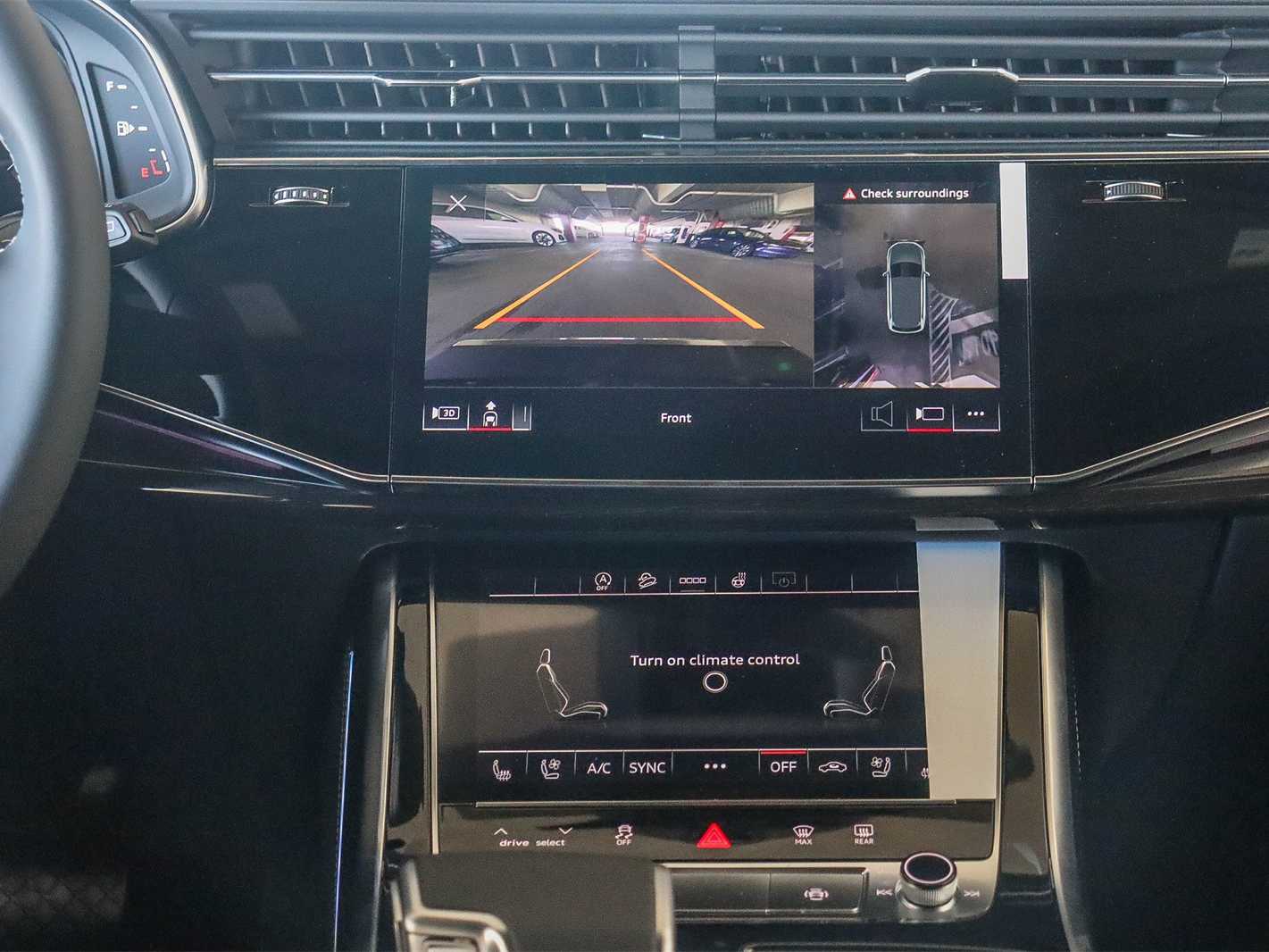 Thumbnail: 2026 Audi Q7 - 14