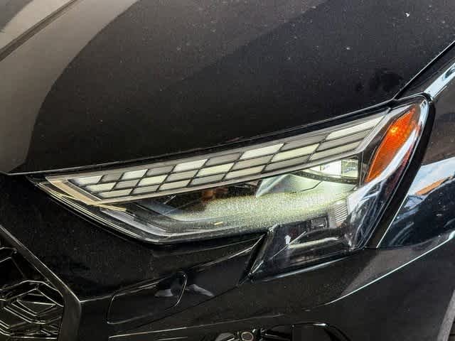 Thumbnail: 2025 Audi RS 3 - 10