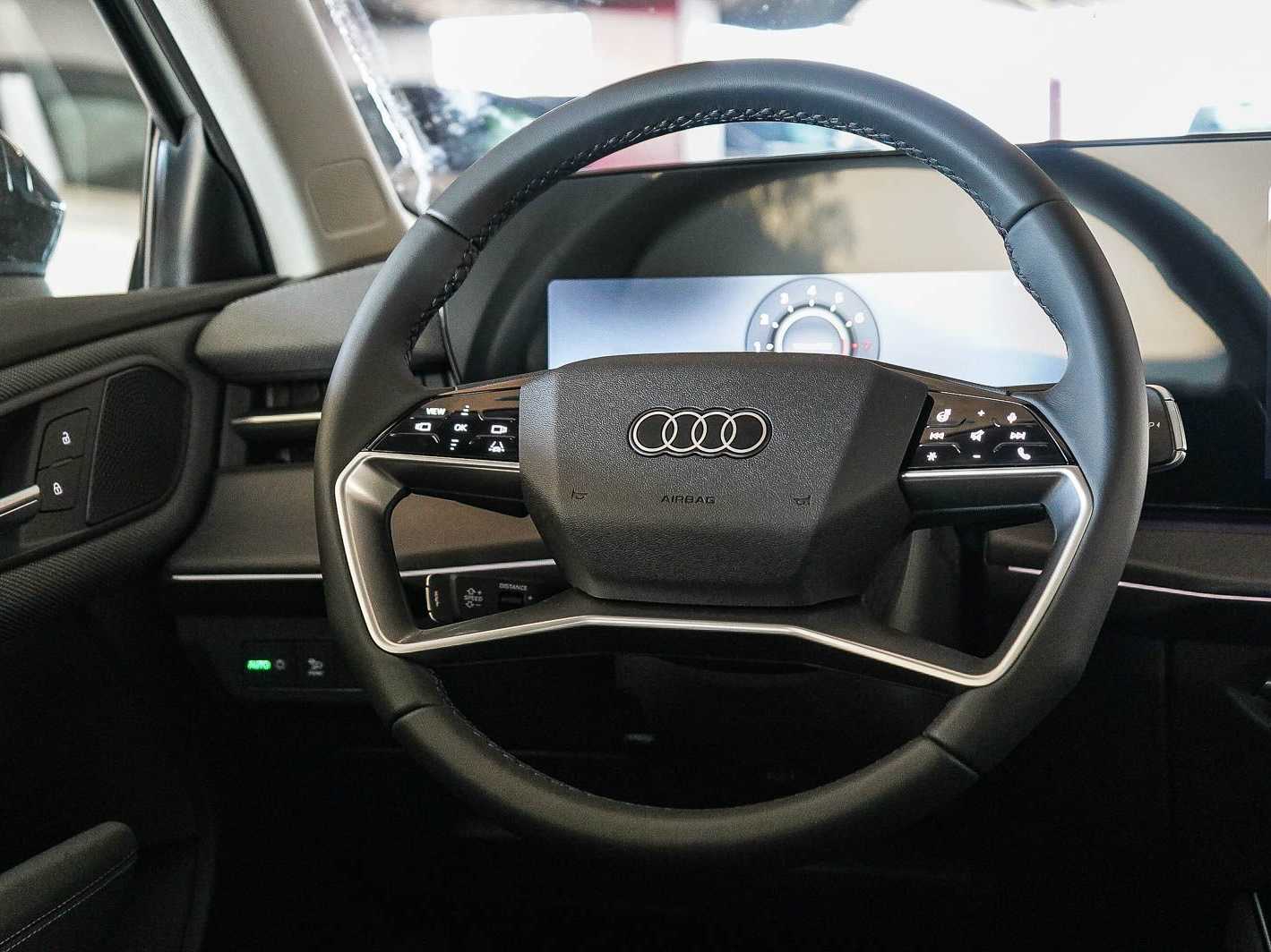 Thumbnail: 2026 Audi Q3 - 15