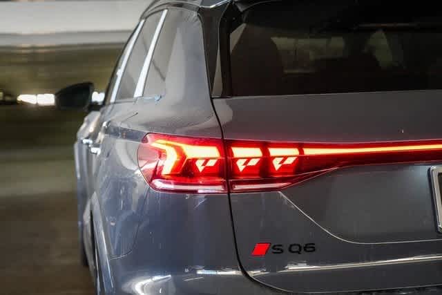 Thumbnail: 2025 Audi SQ6 e-tron - 9