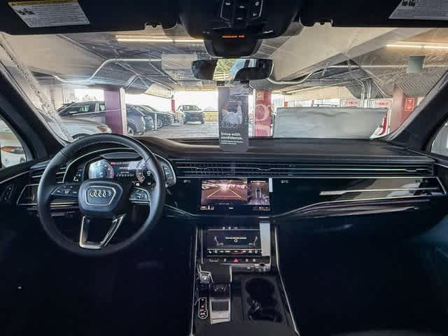 Thumbnail: 2025 Audi Q7 - 12