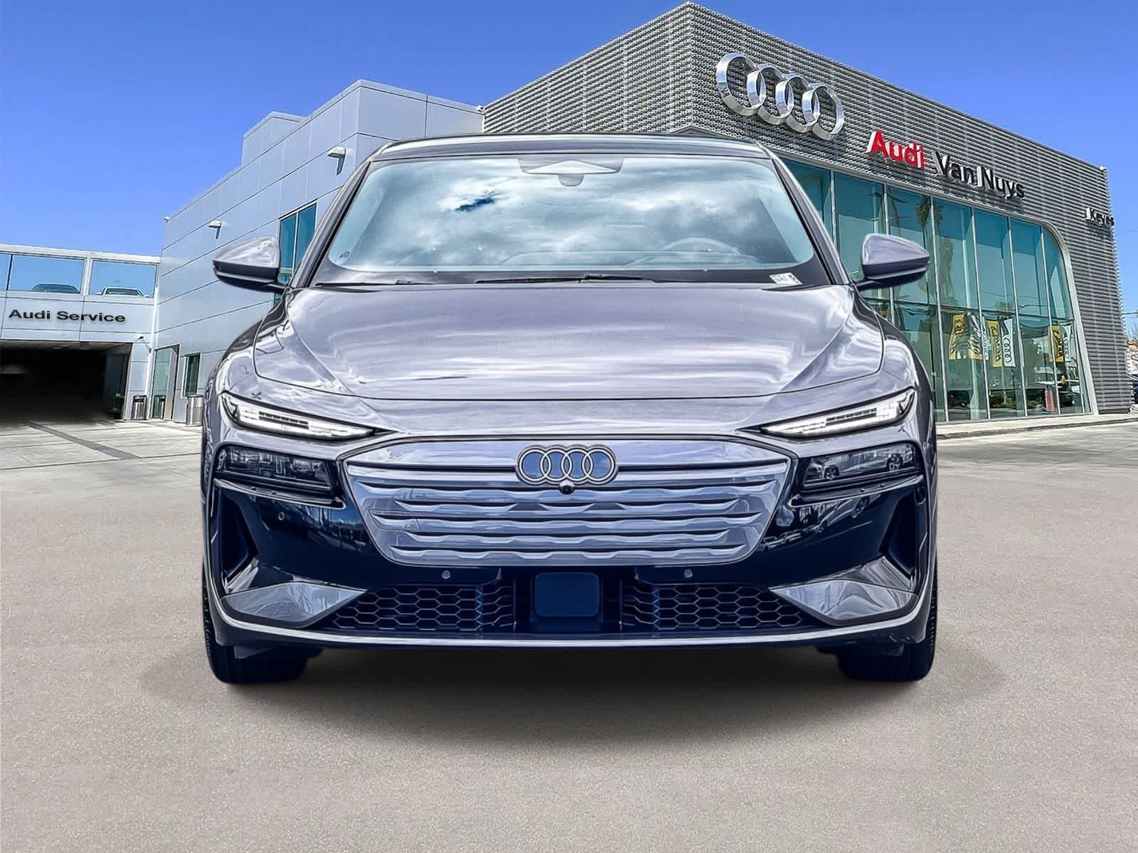 Thumbnail: 2025 Audi e-tron - 5
