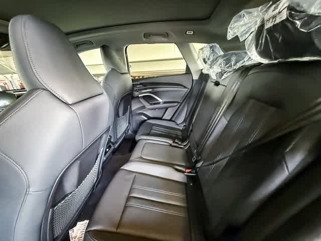 Thumbnail: 2025 Audi Q5 - 18