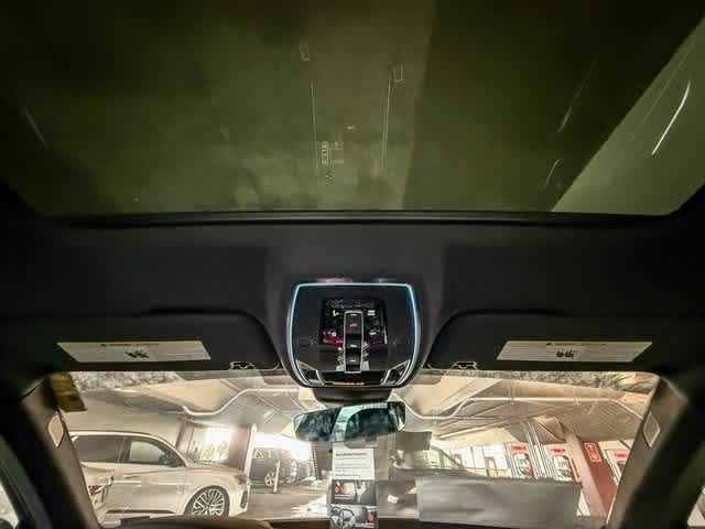 Thumbnail: 2025 Audi A8 - 16