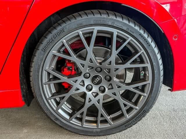 Thumbnail: 2025 Audi RS 3 - 8