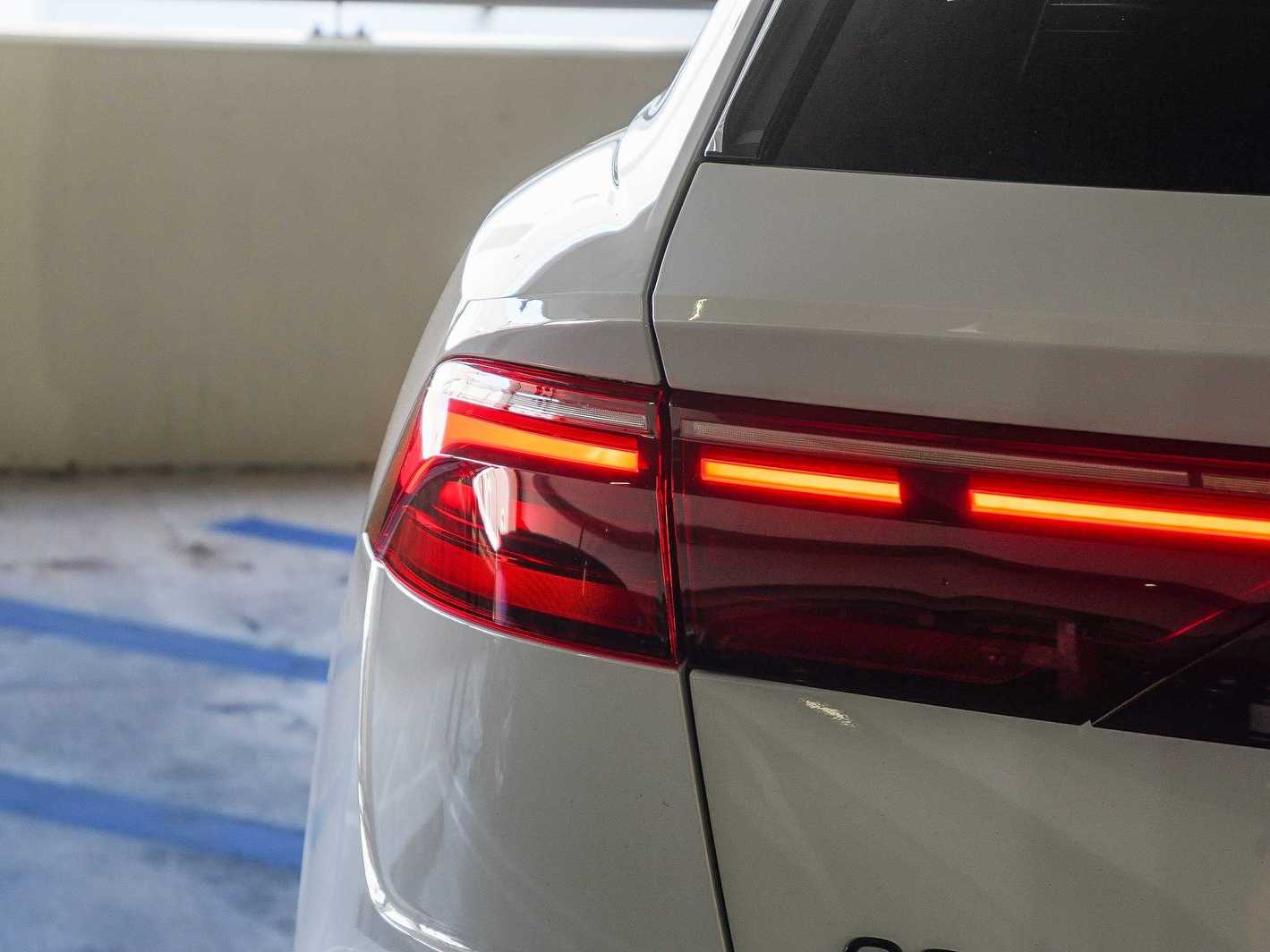 Thumbnail: 2026 Audi Q8 - 7