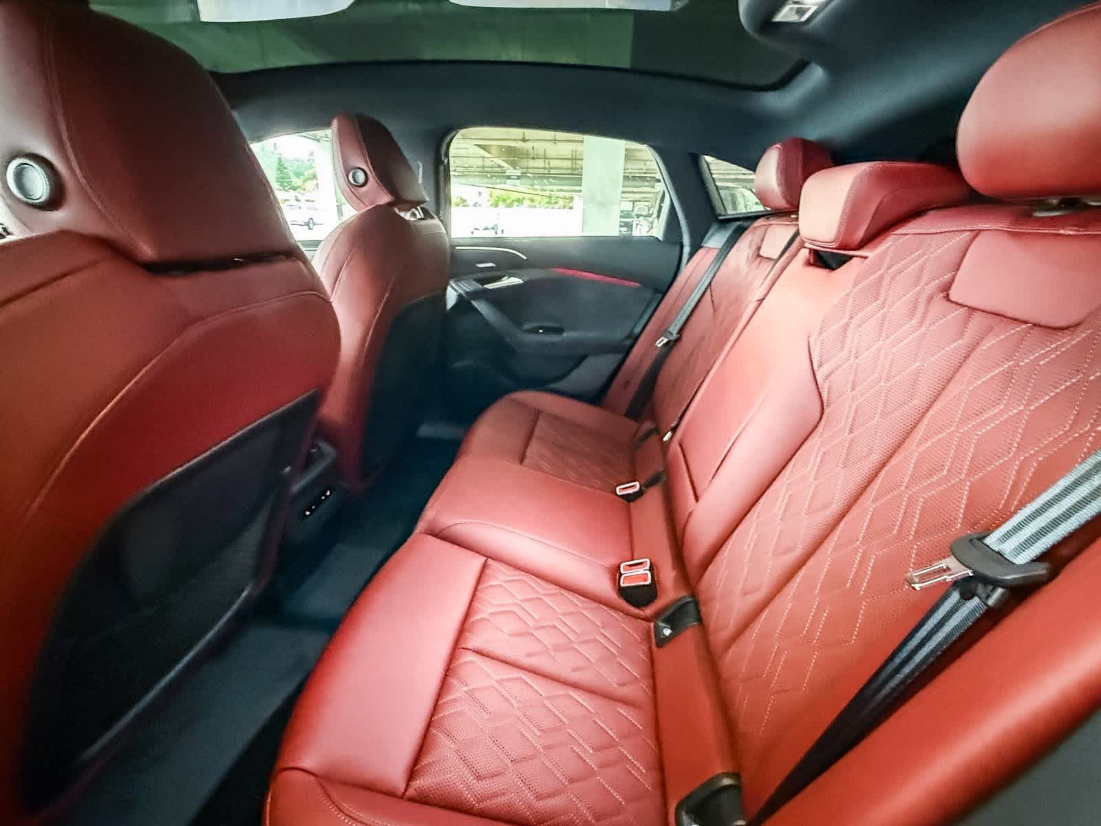 Thumbnail: 2025 Audi e-tron S - 18