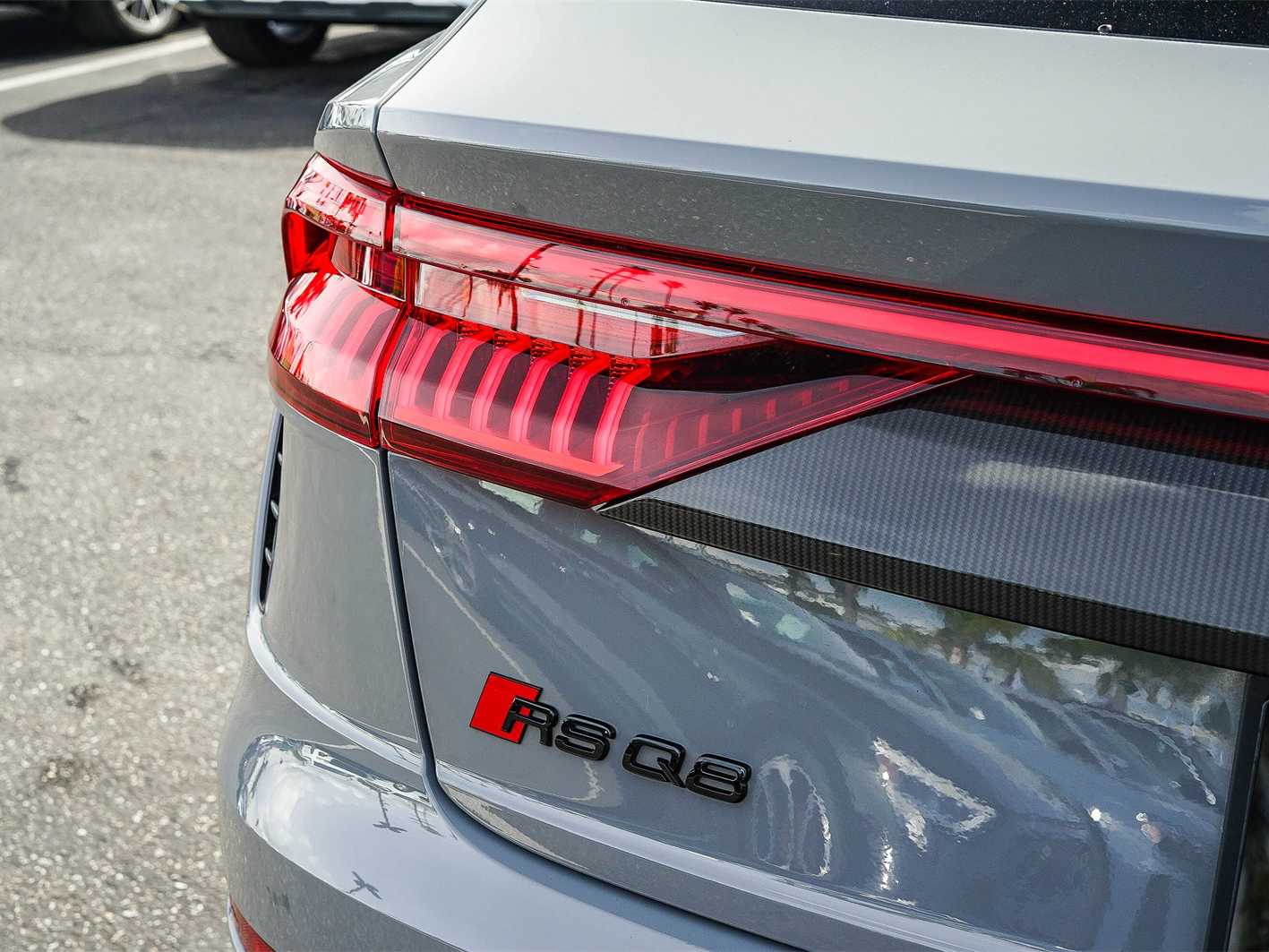 Thumbnail: 2023 Audi RS Q8 - 7