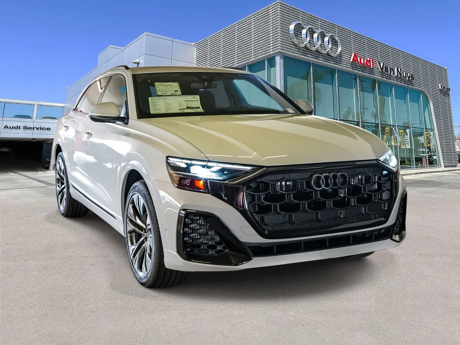 Thumbnail: 2026 Audi Q8 - 3