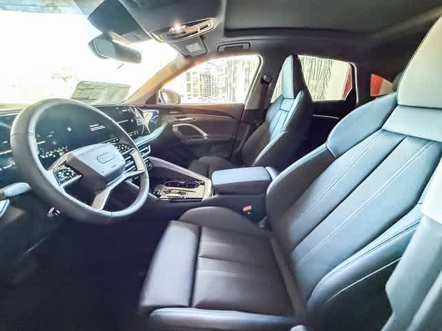 Thumbnail: 2025 Audi Q5 - 19