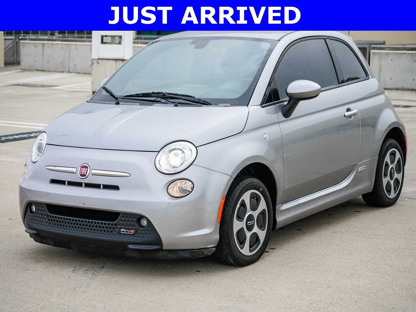 Thumbnail: 2018 Fiat 500e - 1
