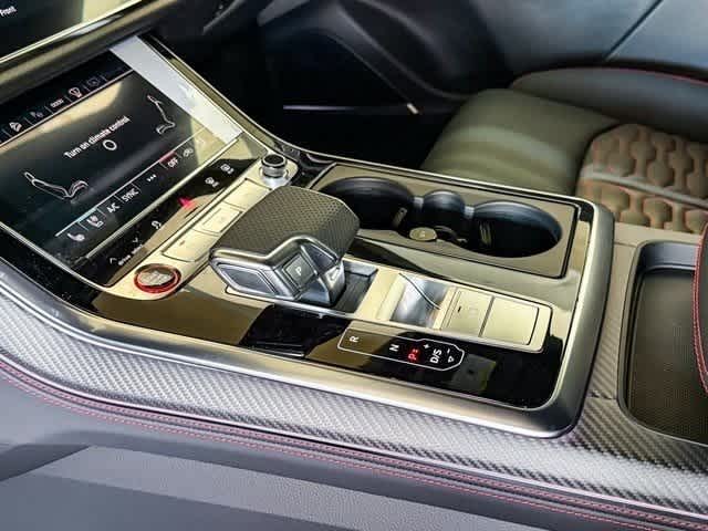 Thumbnail: 2025 Audi RS Q8 - 20