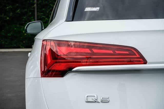 Thumbnail: 2022 Audi Q5 - 9