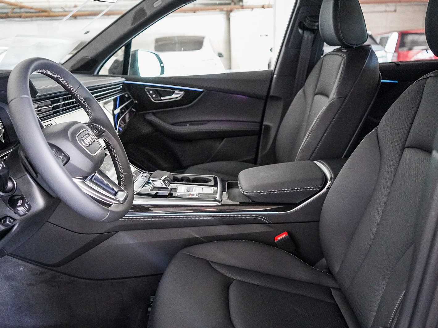 Thumbnail: 2026 Audi Q7 - 19