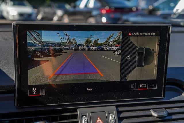 Thumbnail: 2022 Audi Q5 - 27