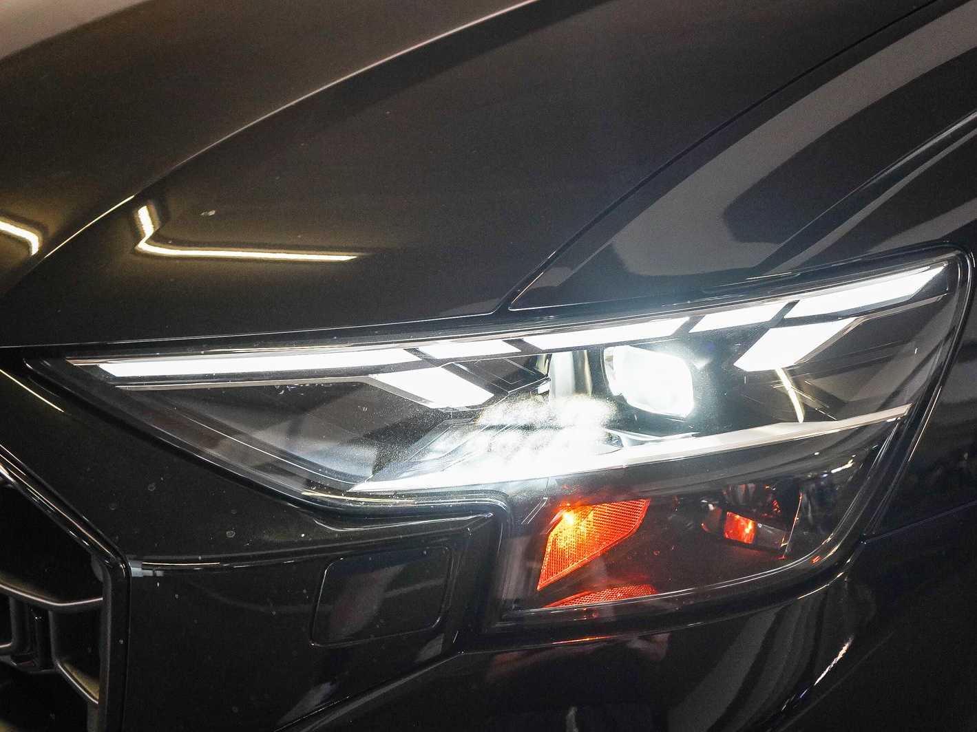 Thumbnail: 2026 Audi SQ8 - 10